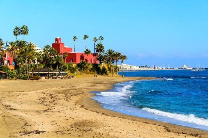 ベナルマデナAndalucia Gardenアパートメント エクステリア 写真